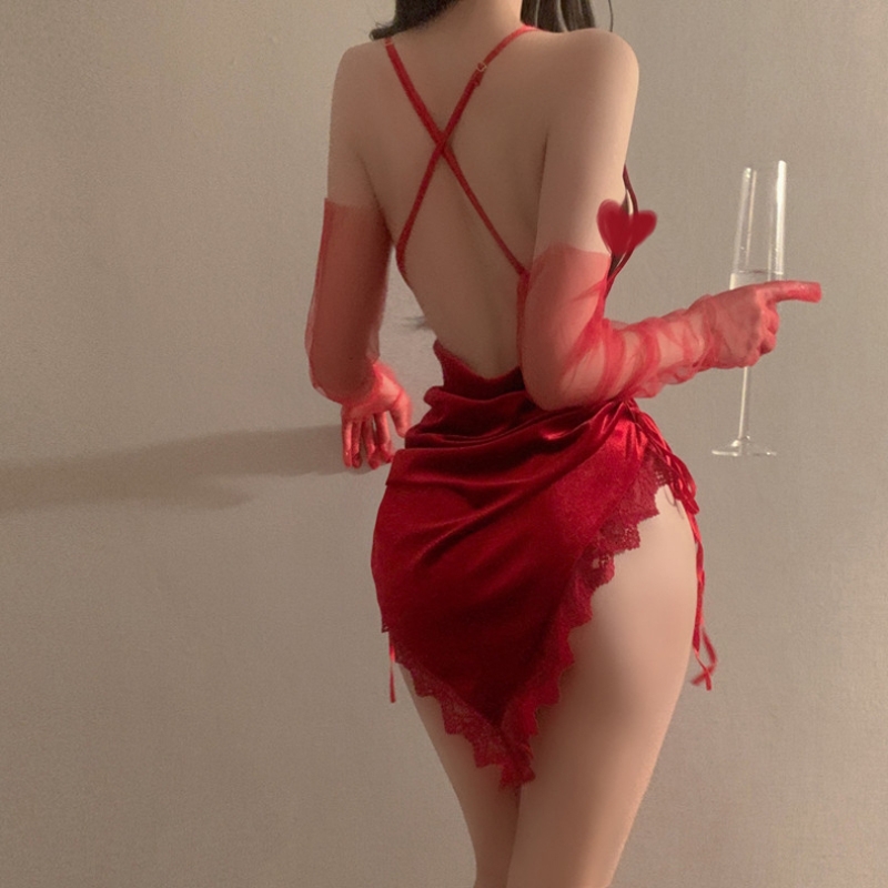 可欲可咸~性感法式吊带丝绒纯欲露背情调黑酒红睡裙擦边睡衣qqny