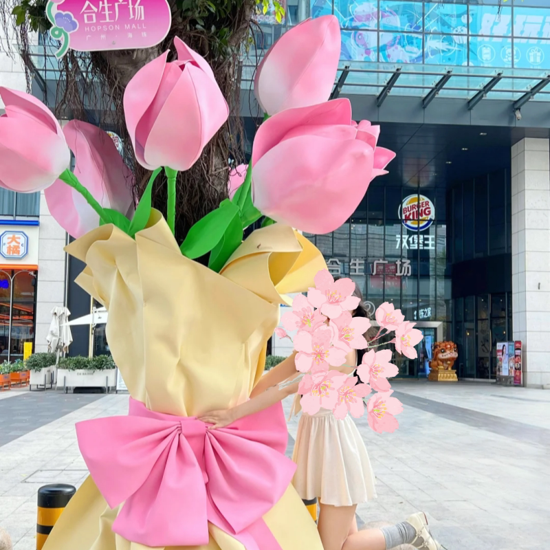 户外报树造景大树巨型郁金香花束道具美陈装饰仿真花EVA花艺装饰