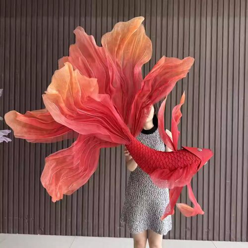 大型红色锦鲤金鱼美陈