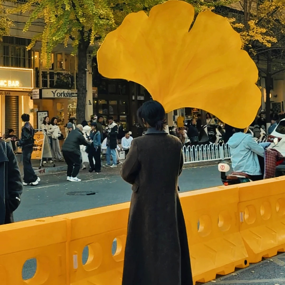 银杏叶仿真花美陈巨大型纸艺花