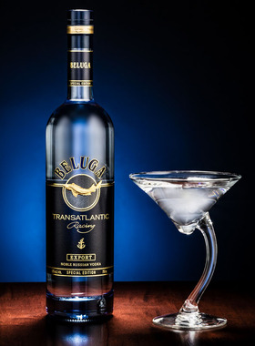 进口金白鲸伏特加Beluga俄罗斯黑山鲟鱼酒高档白酒洋酒700ml