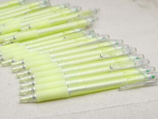 日本制造百乐代工绿色磨砂学生用按压0.5MM教育学酒店会务大牌鞋