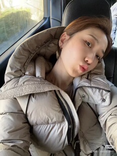 MK秋冬厚实保暖羽绒服