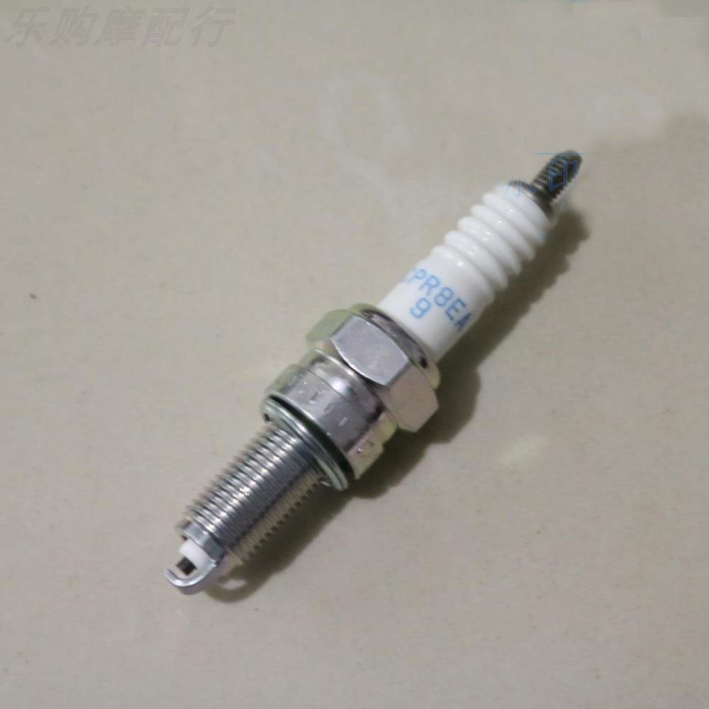 火花塞轻骑铃木摩托车