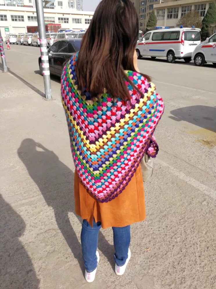 袁咏仪明星同款手工钩花毛线毯沙发毯休闲毯三角披肩围巾空调毯,服饰配件/皮带/帽子/围巾,围巾/丝巾/披肩,淘宝优惠券,粉丝福利购,淘宝优惠卷