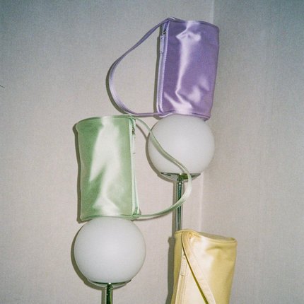 现货 hai英国小众设计师品牌手工圆筒包真丝绸缎系列手提包