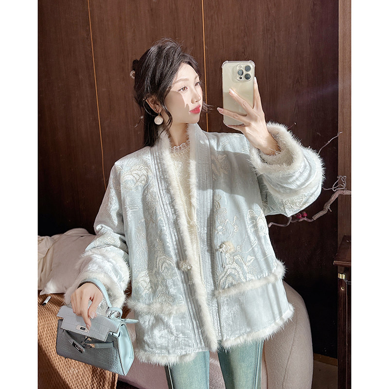 果果家 新中式国风水貂毛羽绒服女冬季2025新款刺绣提花盘口外套