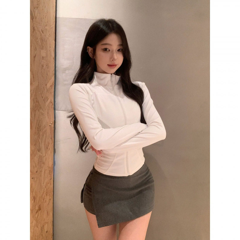 运动瑜伽外套女立领拉链短款长袖上衣高弹紧致撸铁跳操户外骑行健