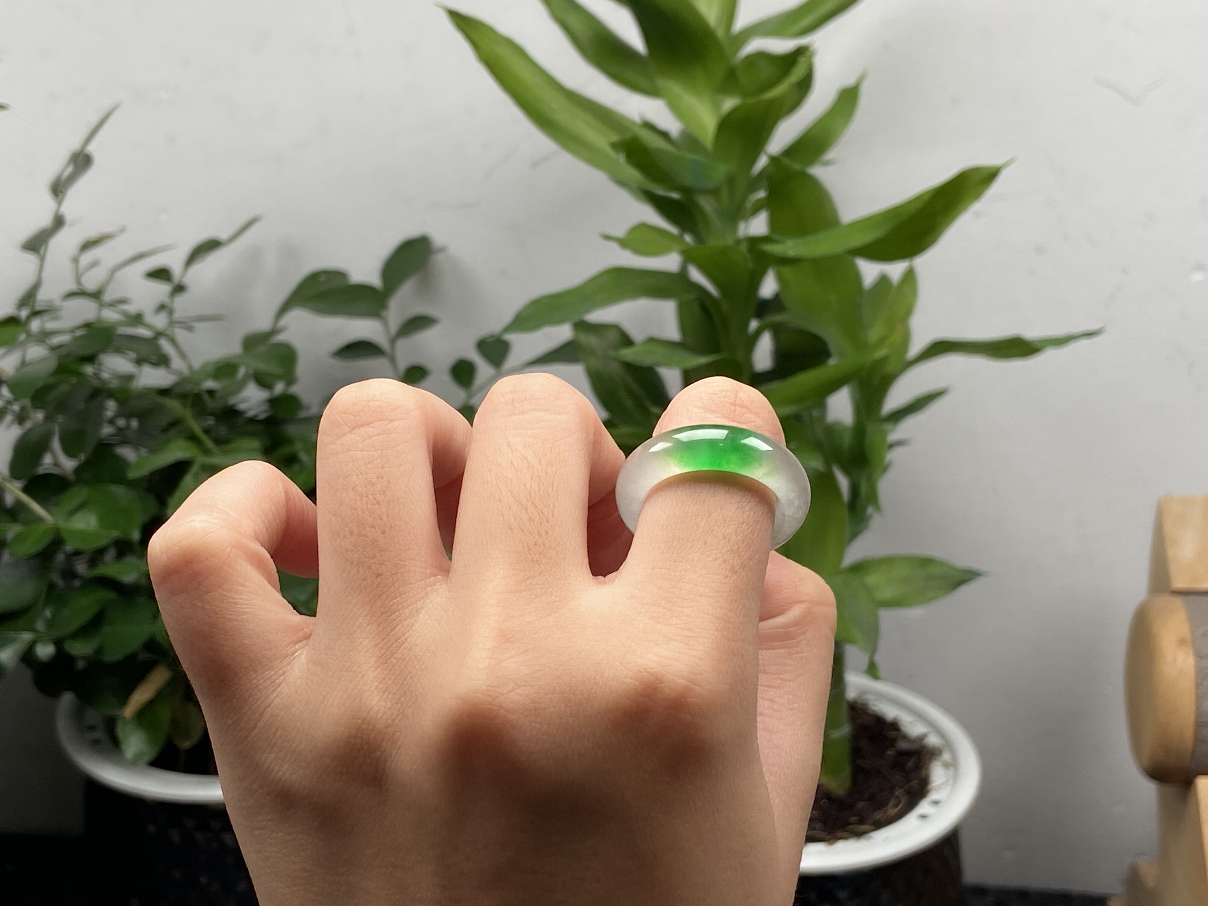 12号圈老坑冰阳绿高货翡翠指环