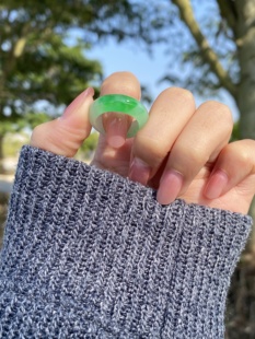 10号冰种荧光正阳绿色标