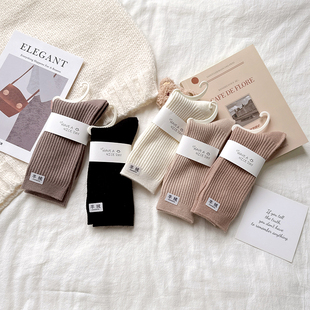 秋冬纯色保暖羊毛袜子女中筒袜咖色软糯不扎加厚长袜冬天抗寒耐穿