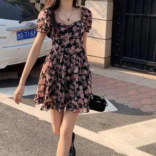 方领泡泡袖 碎花连衣裙夏季 女装 褶皱A字 初恋裙子 精美新款 韩式 法式