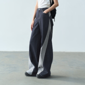 不规则撞色拼接设计牛仔裤 半圆女装 新款 2025春季 女小众感 运动