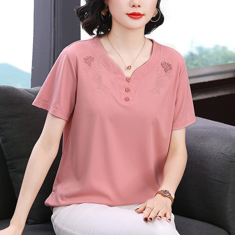 中老年妈妈装纯棉短袖t恤女V领刺绣上衣洋气百搭宽松减龄粉色小衫