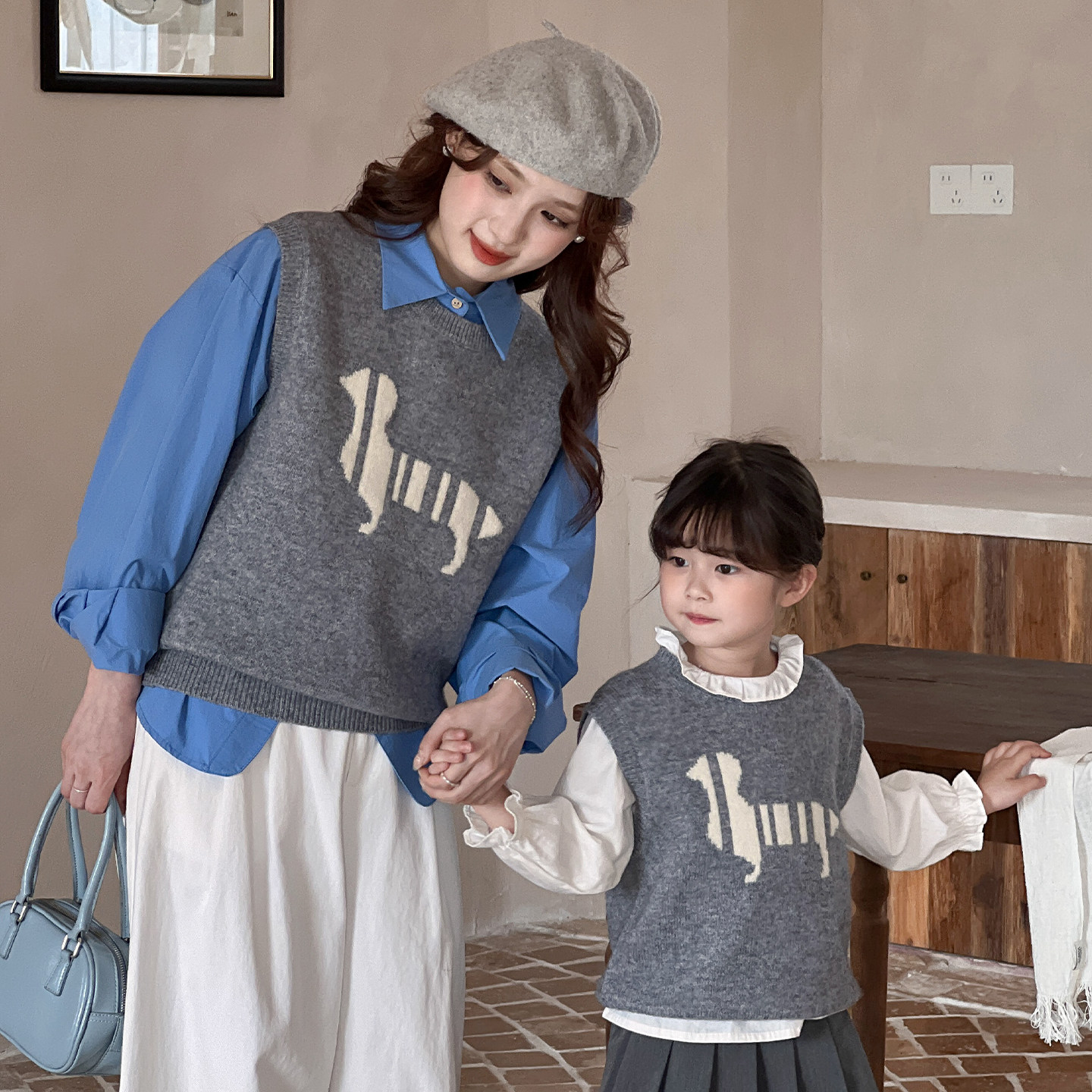 亲子装100%纯羊毛马甲男女童时尚背心圆领洋气打底衫2025新款坎肩