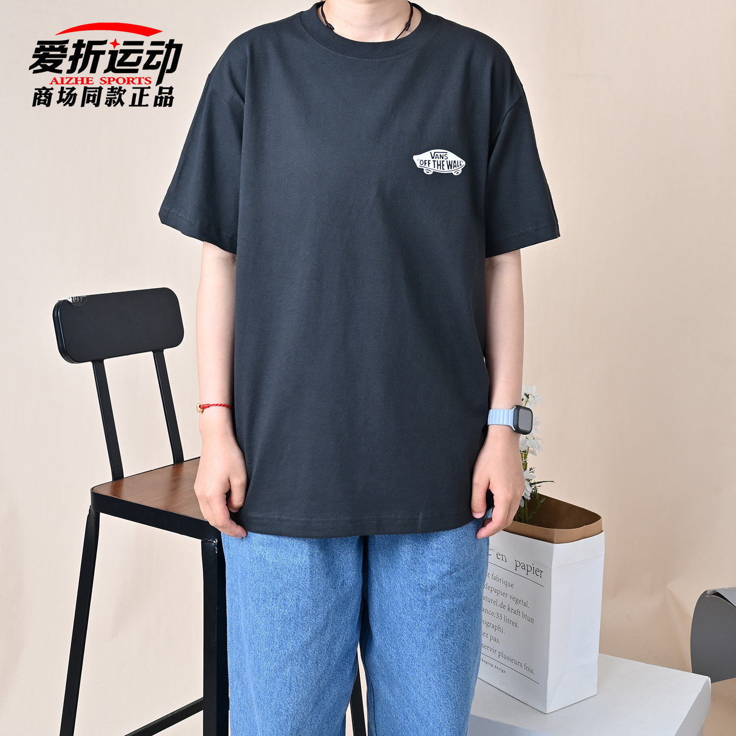 VANS范斯男子黑色休闲短袖T恤图片