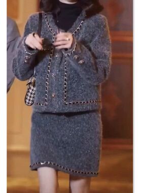 88065大爱美依缘2024秋冬新款时尚小香风长袖短外套包臀裙两件套