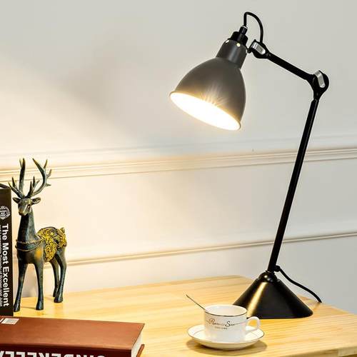 北欧后现代简约宿舍书桌台灯创意书房卧室学生写字办公阅读床头灯