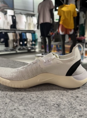 耐克Nike耐克女子休闲轻质透气跑步鞋DX6482-100