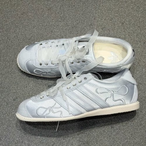 正品ADIDAS阿迪达斯女子缎面安福鞋休闲芭蕾风板鞋女鞋HQ5199