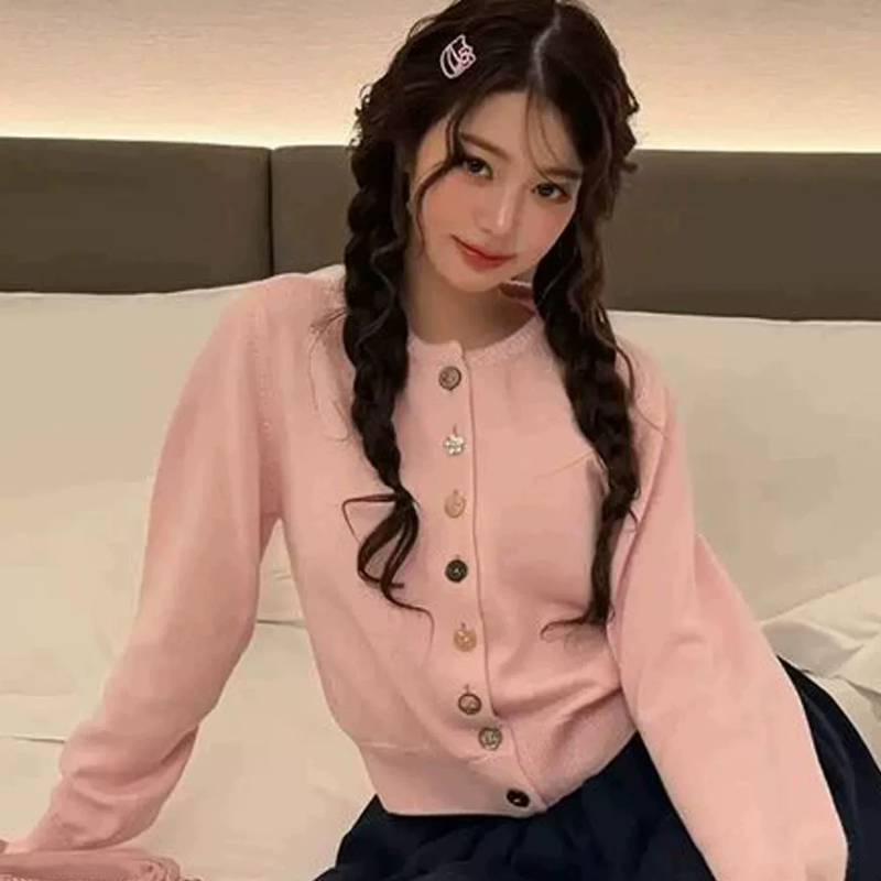 [现货]张元英同款私服纪念纽扣针织开衫韩系温柔风粉色开衫毛衣