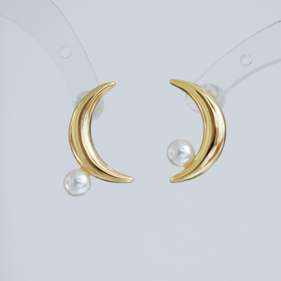 金色月亮施家珍珠耳钉
