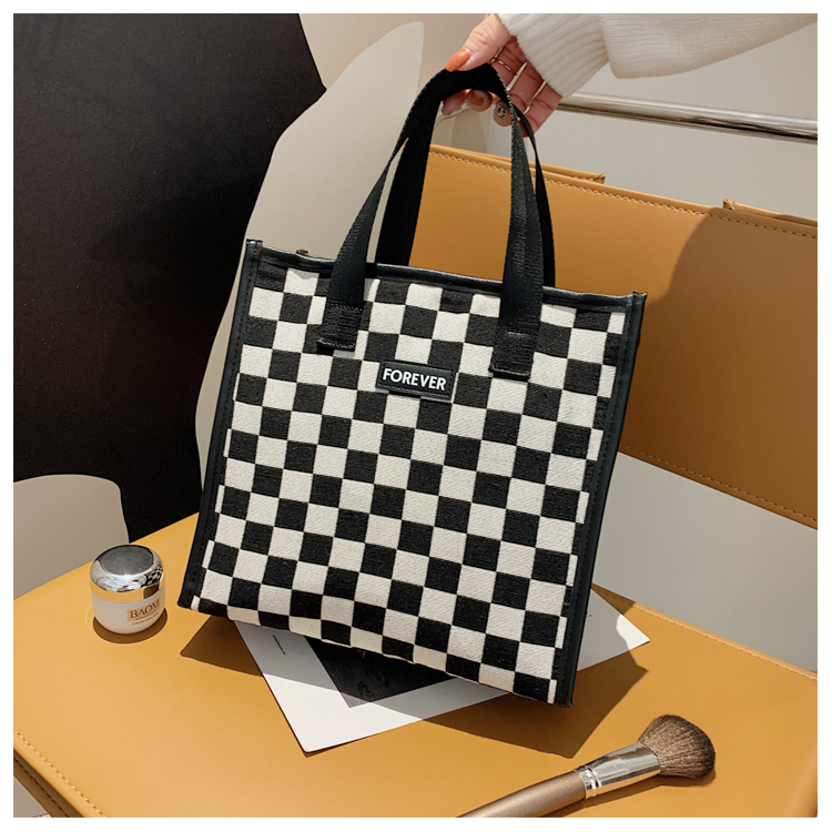 女士简约收纳包新款网红方形包百搭时尚黑白格大容量手提化妆包