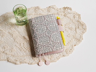 睡玫瑰粉铃鼓手账本书衣 无花果商店