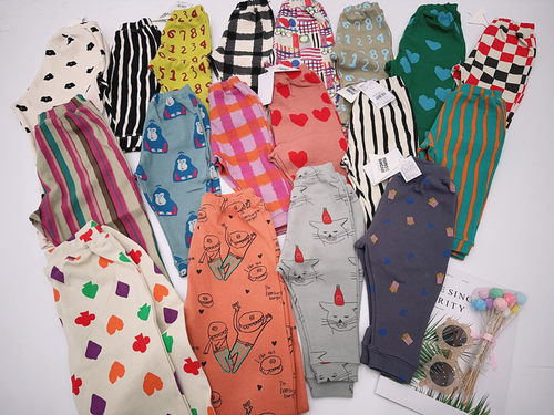 markeys春季新款日单原单男童女童印花满印休闲长裤束腿裤童裤