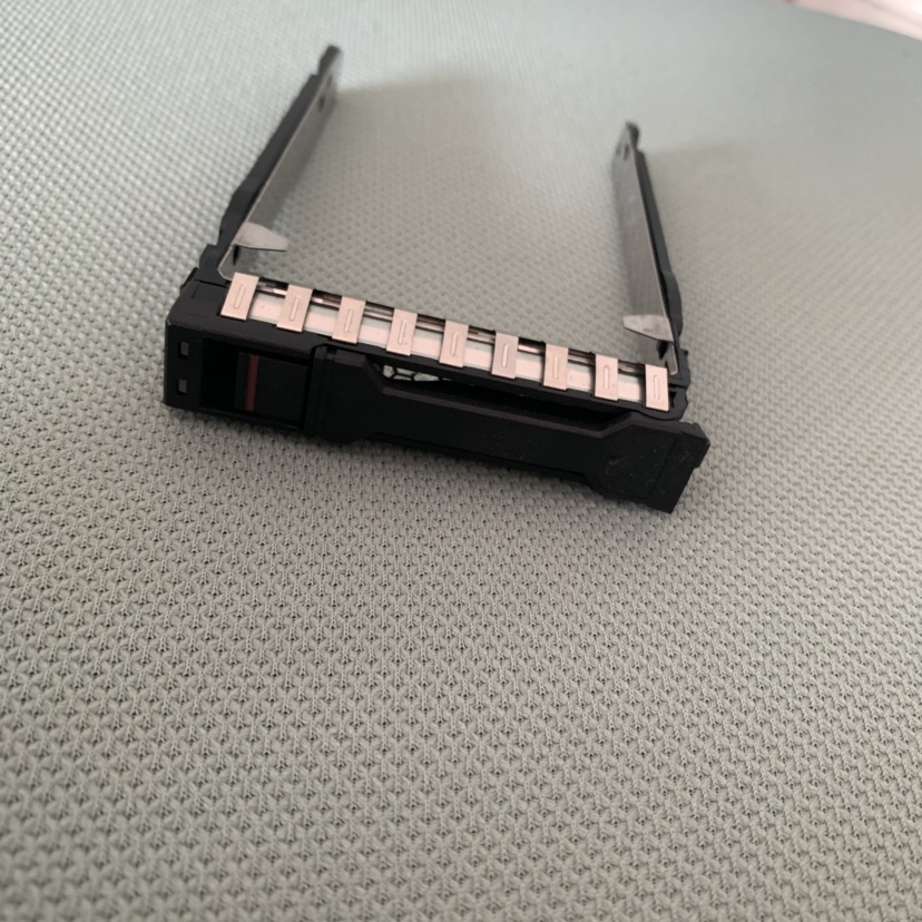 服务器硬盘托架惠普2.5托架