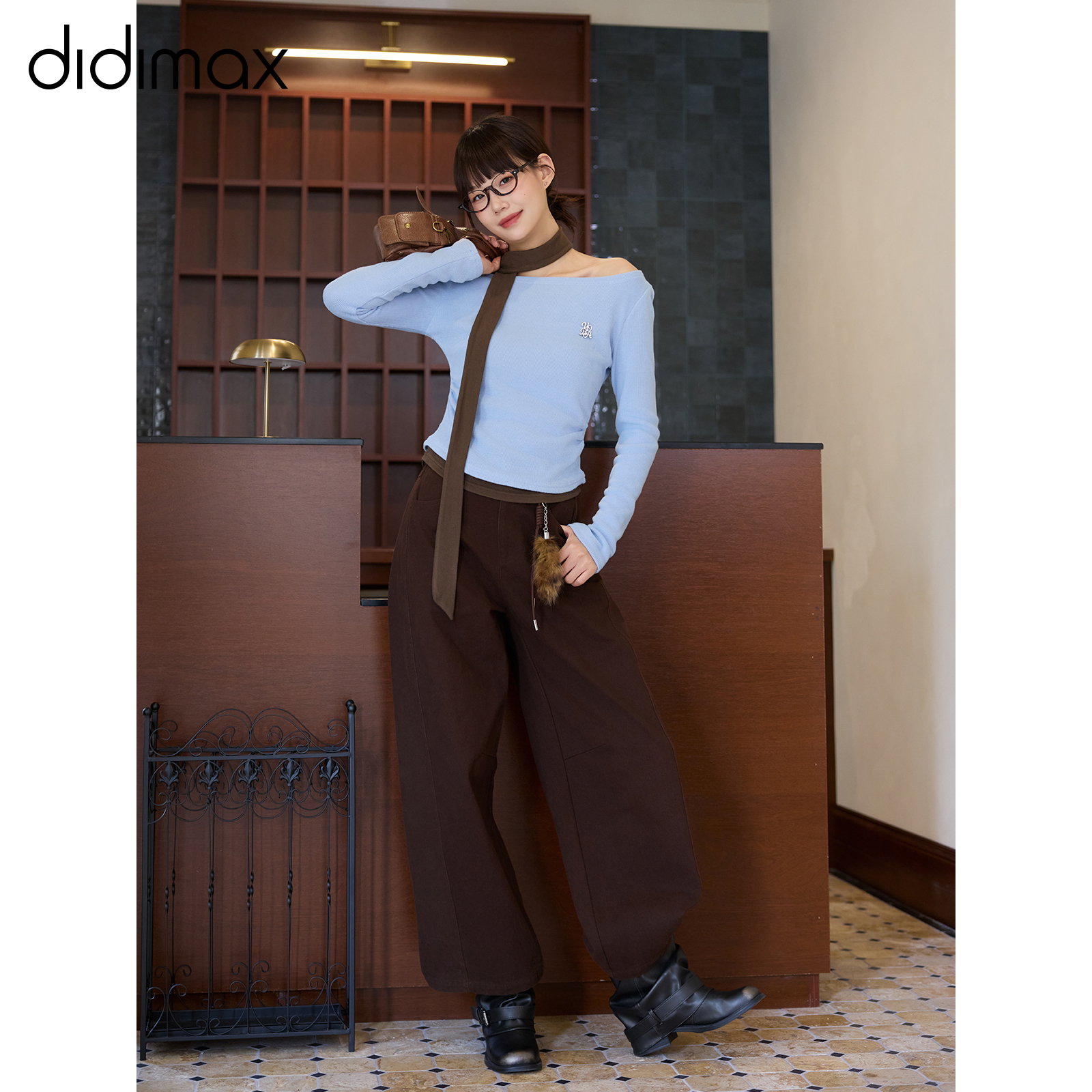 didimax冬季新款一字肩蓝色假两件上衣 原创设计 掐腰小衫W46228