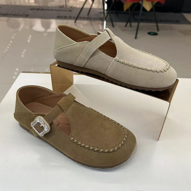 C.BANNER千百度2025秋正品纯色圆头平跟勃肯休闲女单鞋A25487302