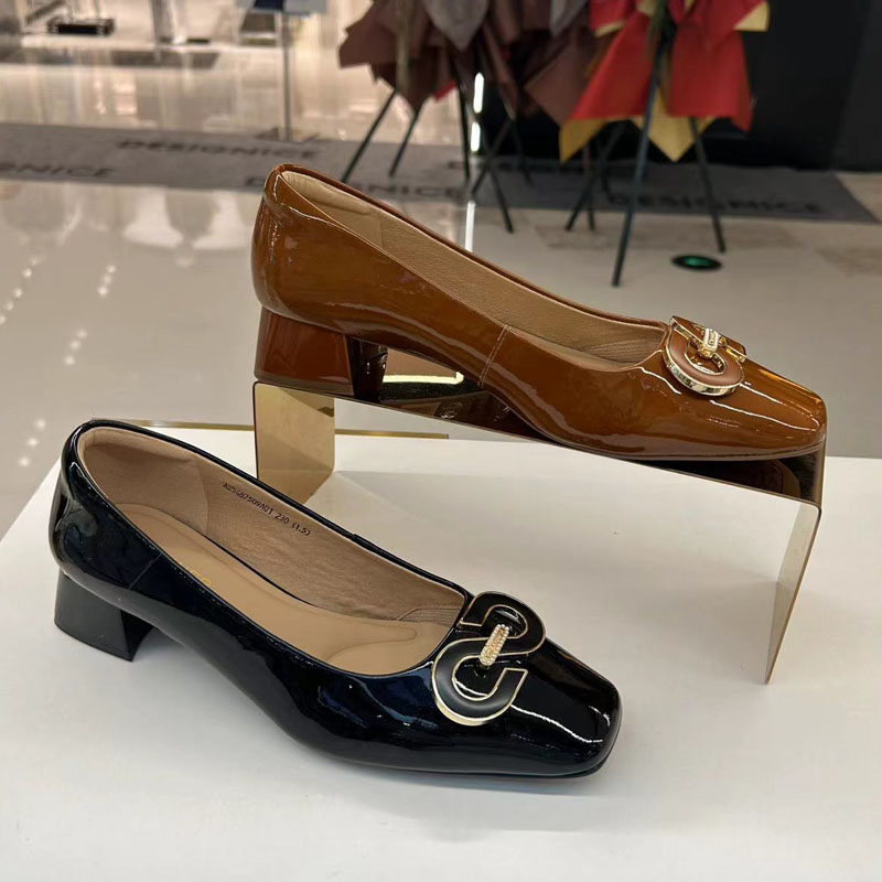 C.BANNER千百度2025秋正品浅口方头粗跟通勤时尚女单鞋A25487509