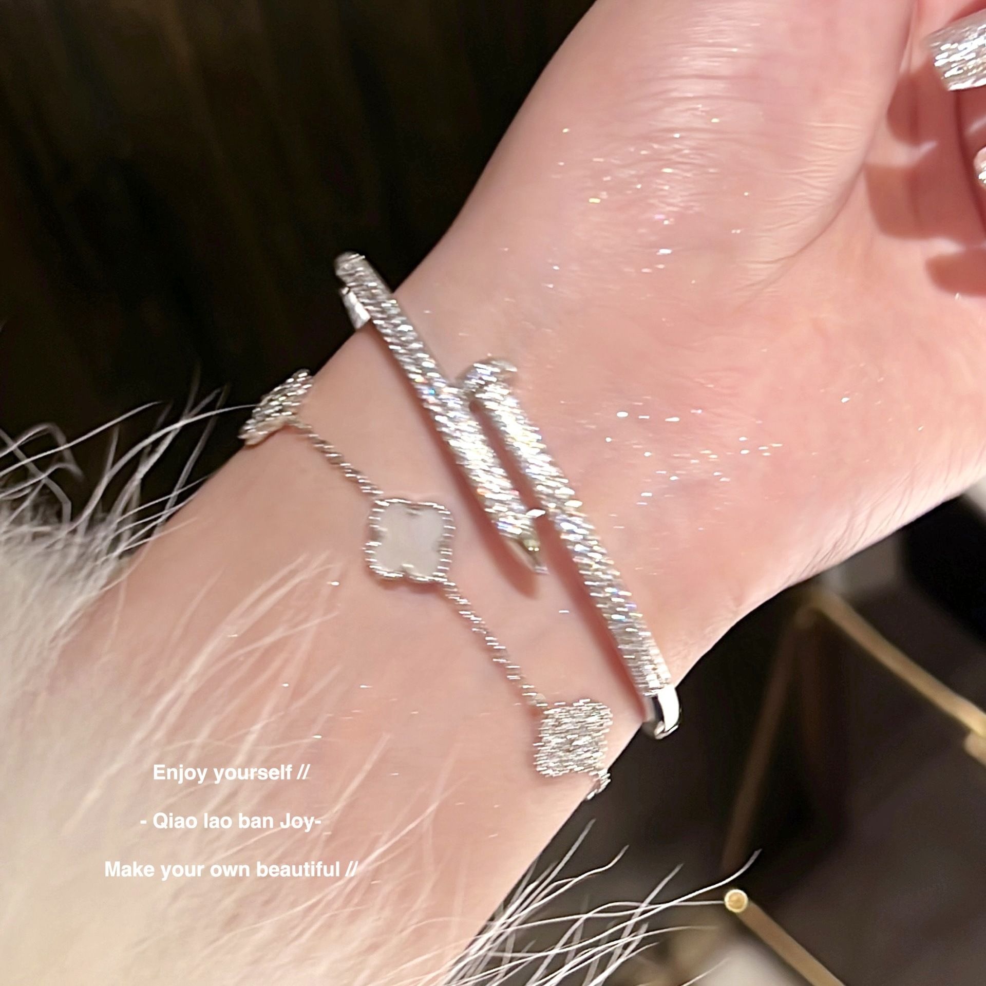 轻奢满钻钉子手镯银色开口叠戴手链高级质感轻奢女精致百搭饰品