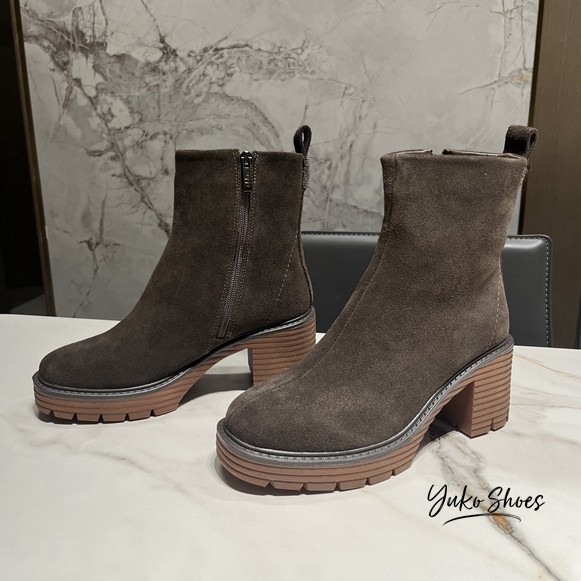 超气质！2025新款俄罗斯单牛皮冬季粗跟高气质女靴加绒保暖瘦瘦靴