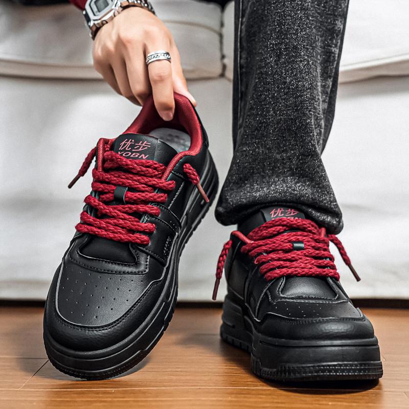 网红潮牌男鞋秋冬季2025新款青少年韩版百搭运动休闲厚底黑色板鞋