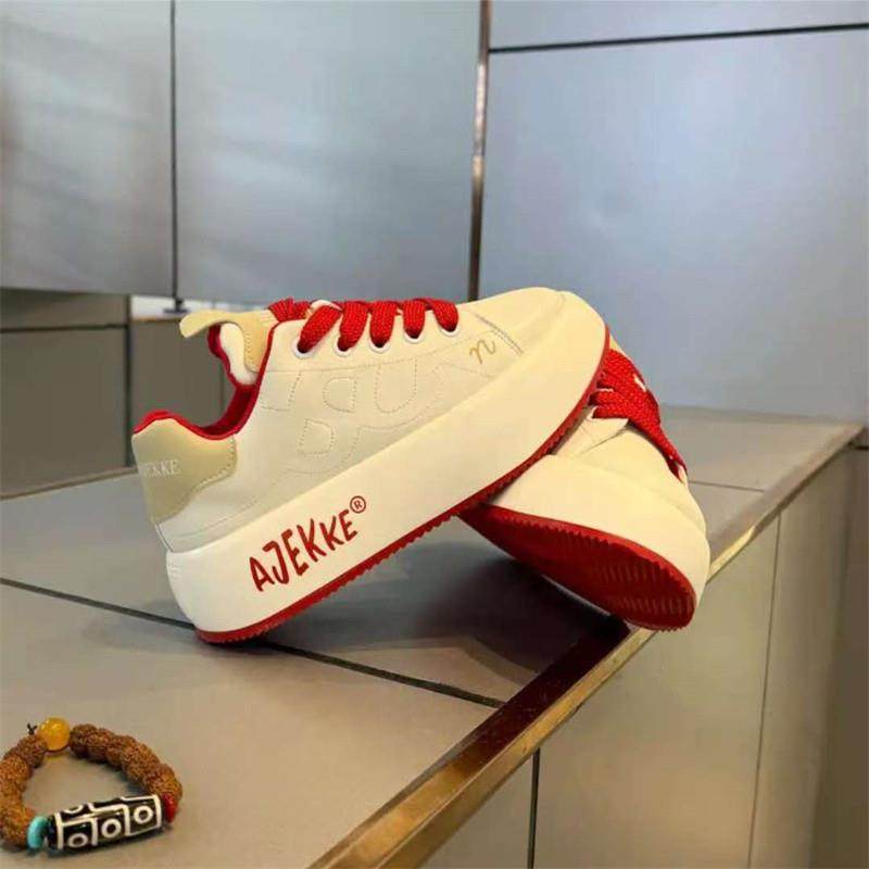 男鞋秋冬季青少年原创设计阿甘老爹潮鞋学生运动小白板鞋2025新款,流行男鞋,休闲板鞋,淘宝优惠券,粉丝福利购,淘宝优惠卷