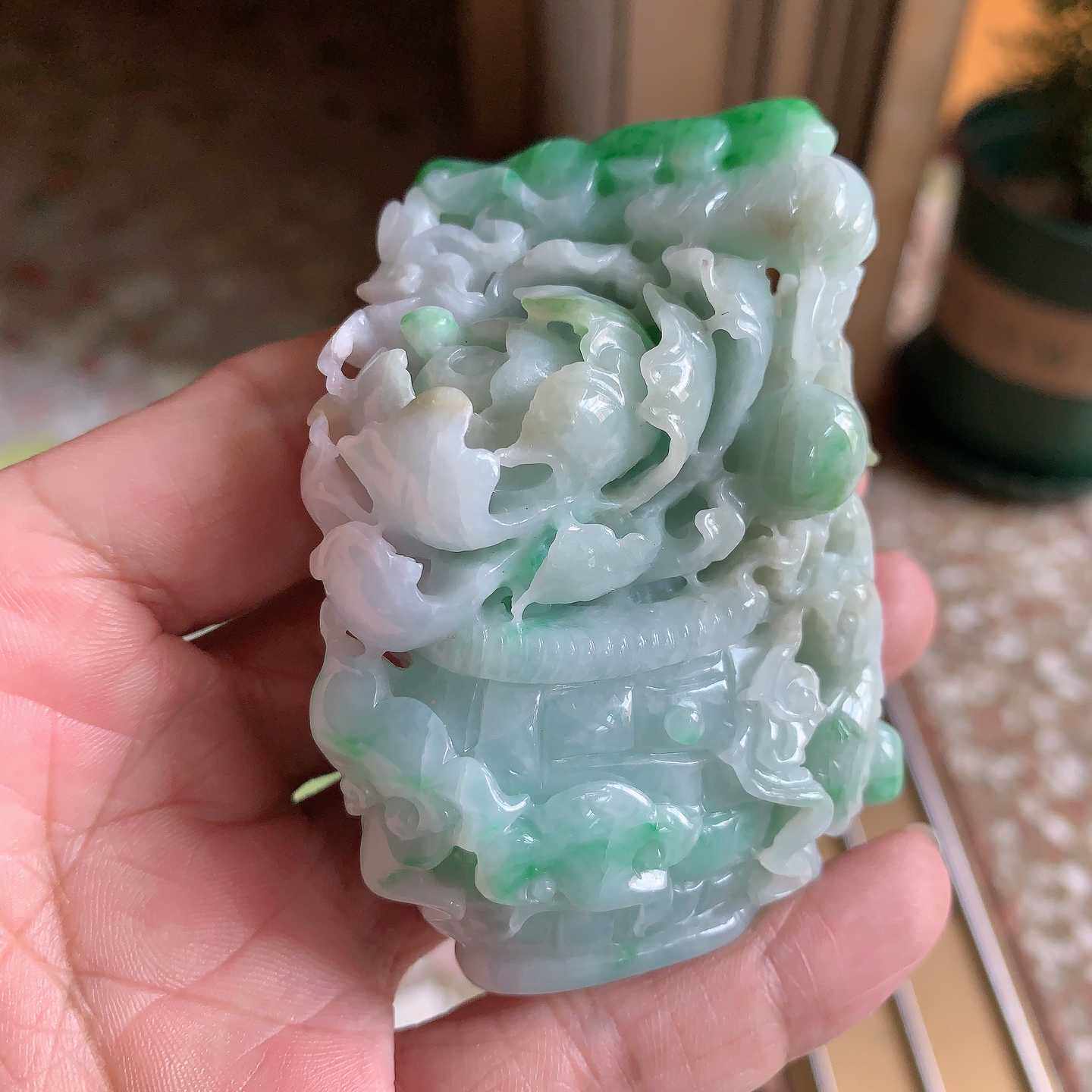 翠都翡翠珠宝缅甸A货新品带阳绿花开富贵手玩把件小摆件244009