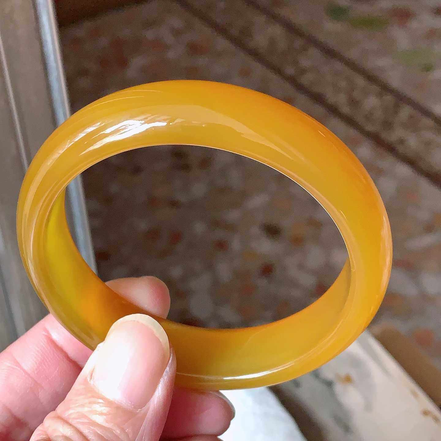 翠都翡翠珠宝天然玛瑙玉髓冰黄宽边58.2平安手镯233847