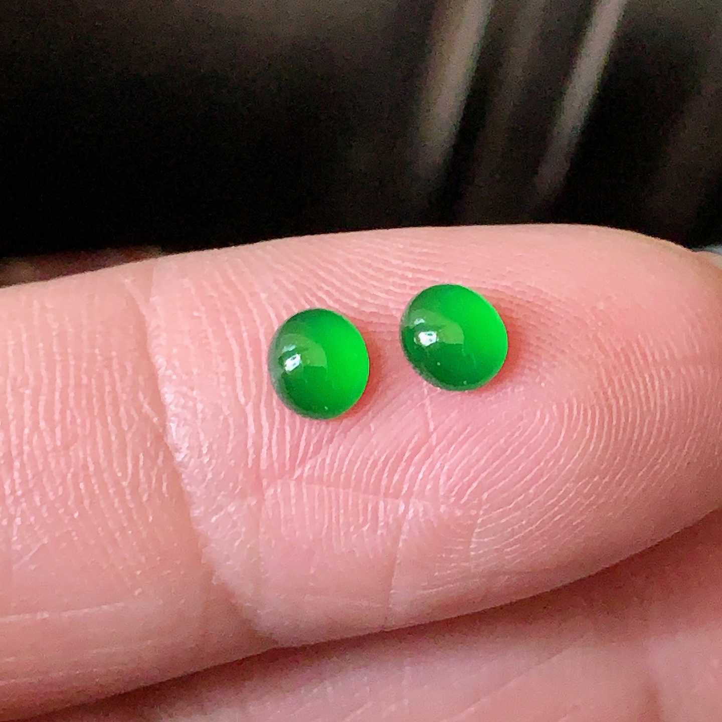 缅甸天然翡翠A货玉石裸石镶嵌戒面送证书辣阳绿蛋面一对200196