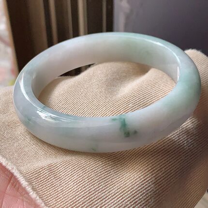翠都翡翠珠宝天然缅甸翡翠A货送证书56.55飘花手镯300403