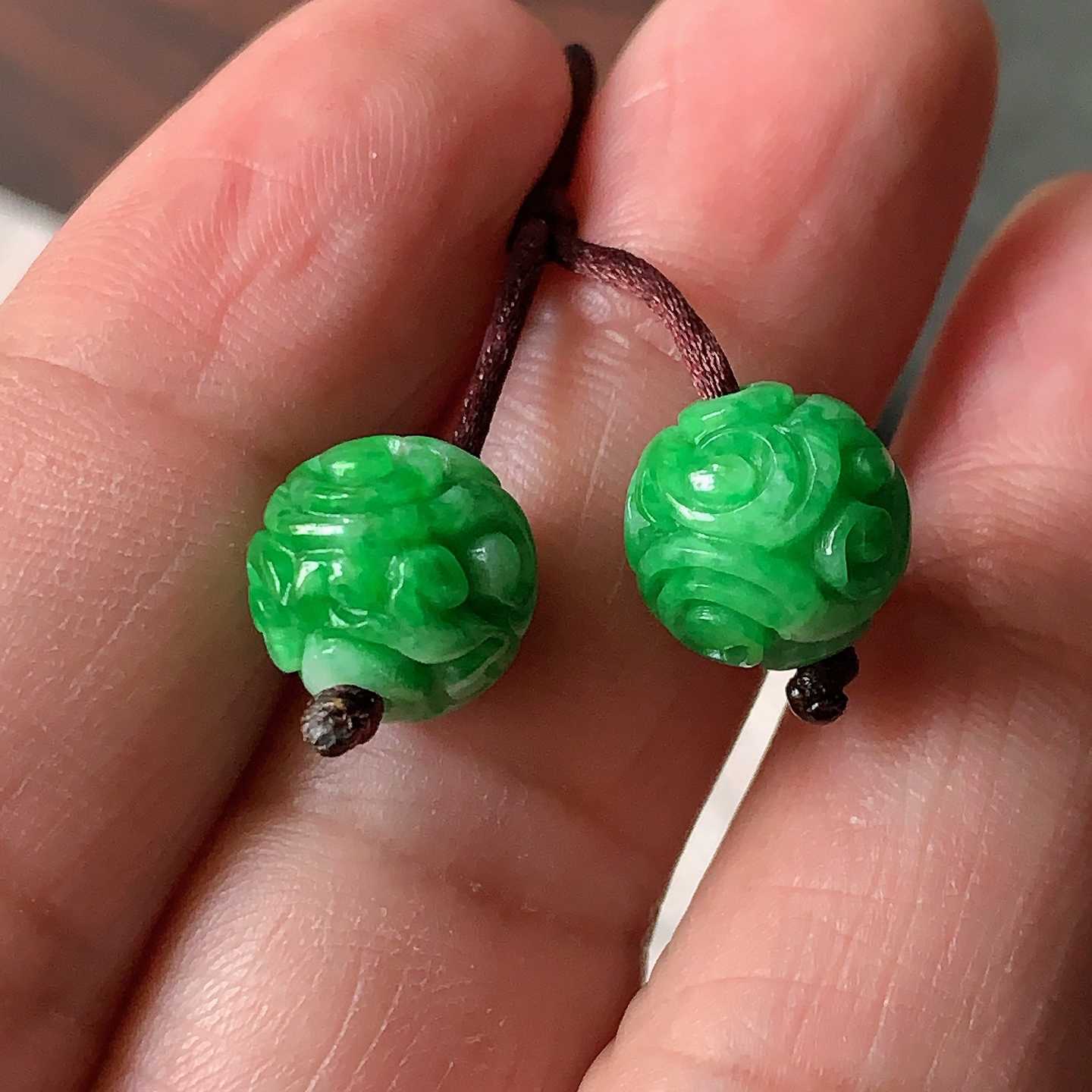 翠都翡翠珠宝天然翡翠A货耳饰小吊坠项坠阳绿精雕圆珠一对800190