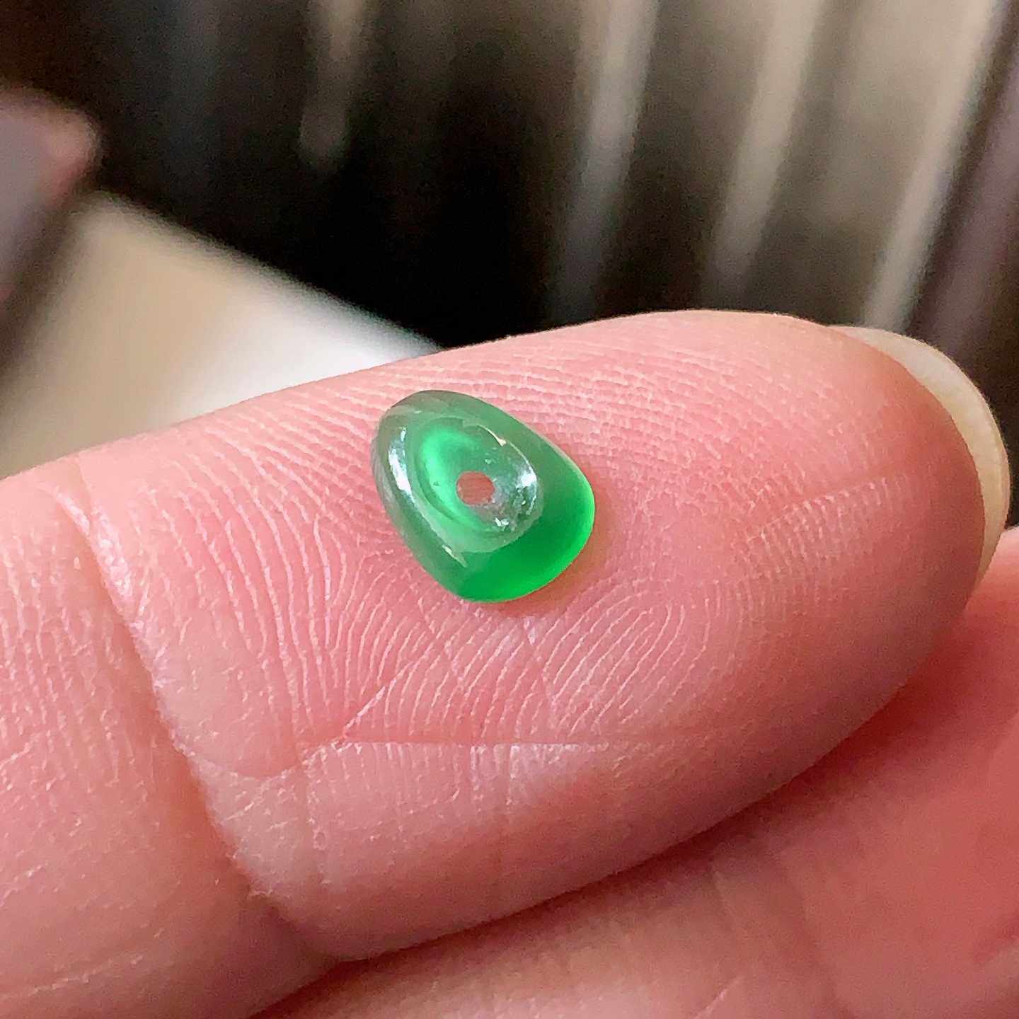 翠都翡翠珠宝天然A货玉石裸石镶嵌面冰种阳绿水滴形玉扣000131