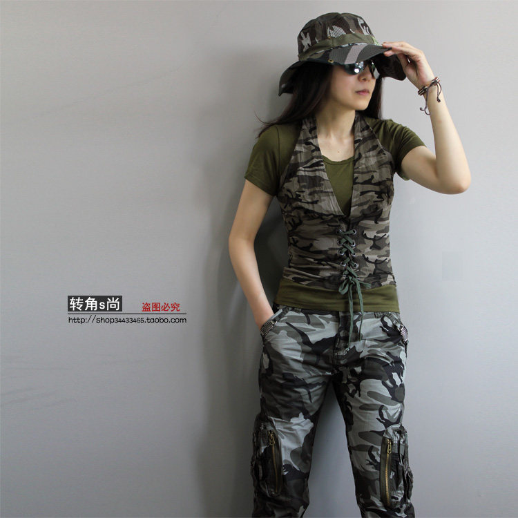 春夏新品迷彩短袖T恤绕脖假两件套女款户外登山军装修身显瘦包邮