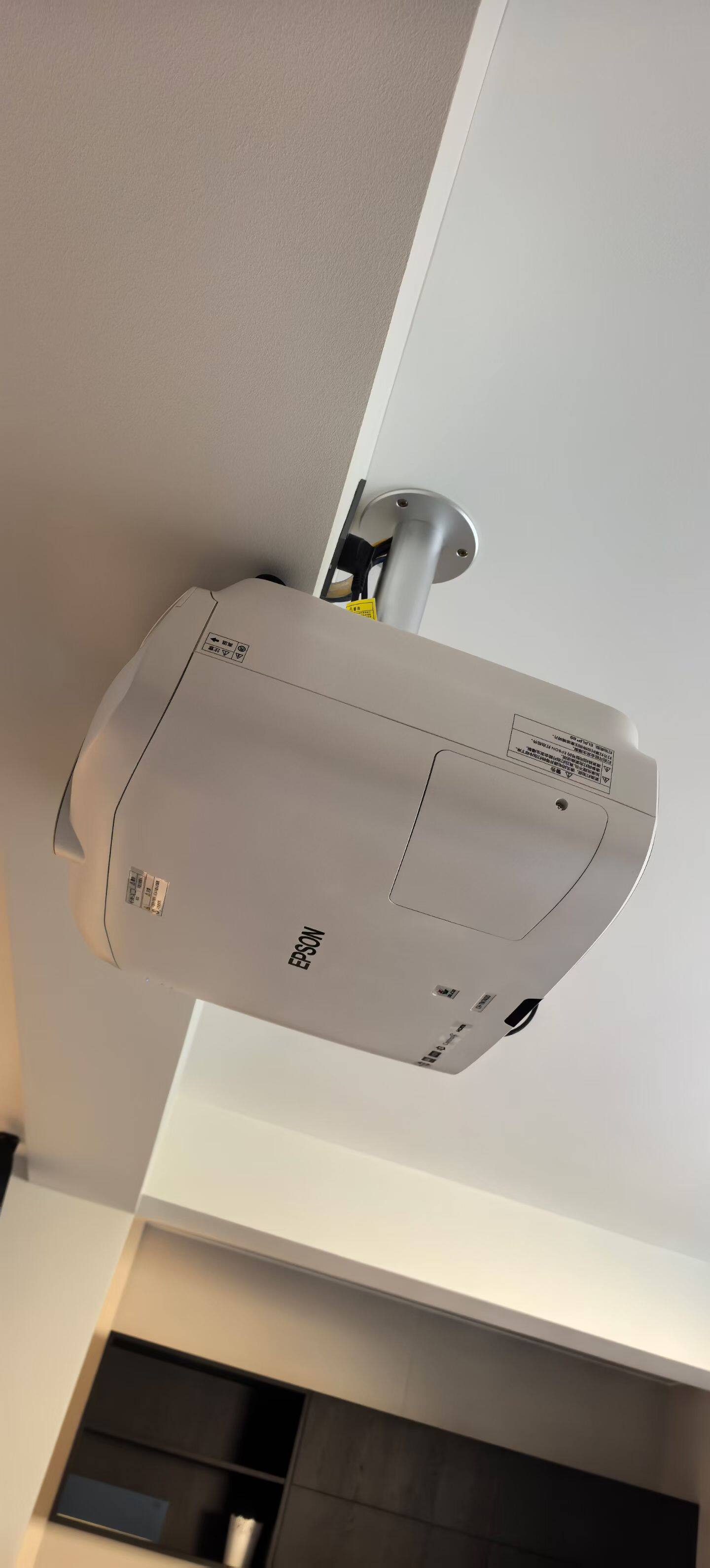 Epson爱普生新款上市Ls5000 6000 7000 7500家用4k激光家庭影院投影仪