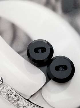 2022NEW 绮B新款人气高雅黑色水晶双孔男女毛衣衬衫外套纽扣扣子