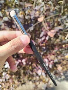 艾诺琪化妆刷新大师系列m525遮暇刷纤维毛小号细节斜圆遮暇微瑕疵