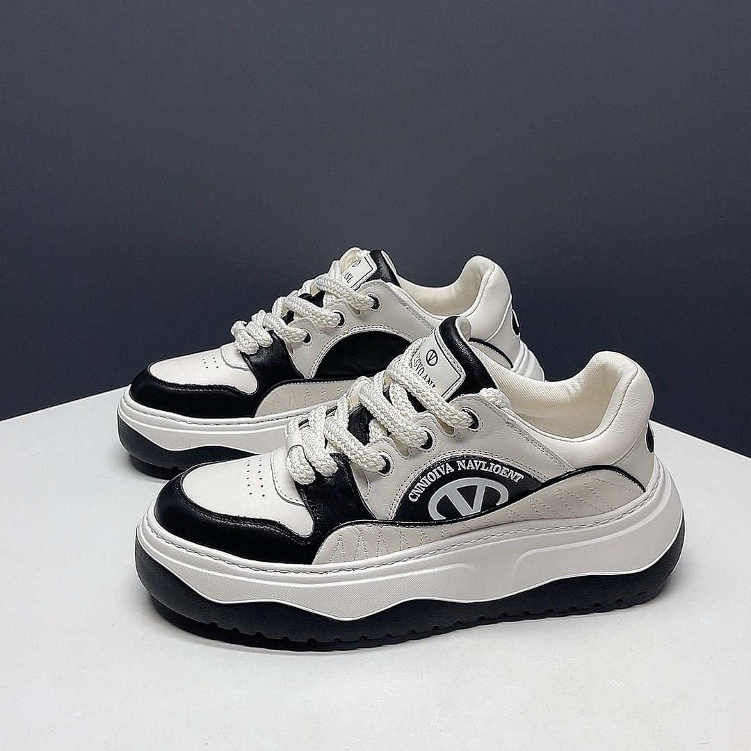 枫之时尚秋季厚底2025休闲鞋舒适透气发型师不臭脚牛皮男士潮板鞋