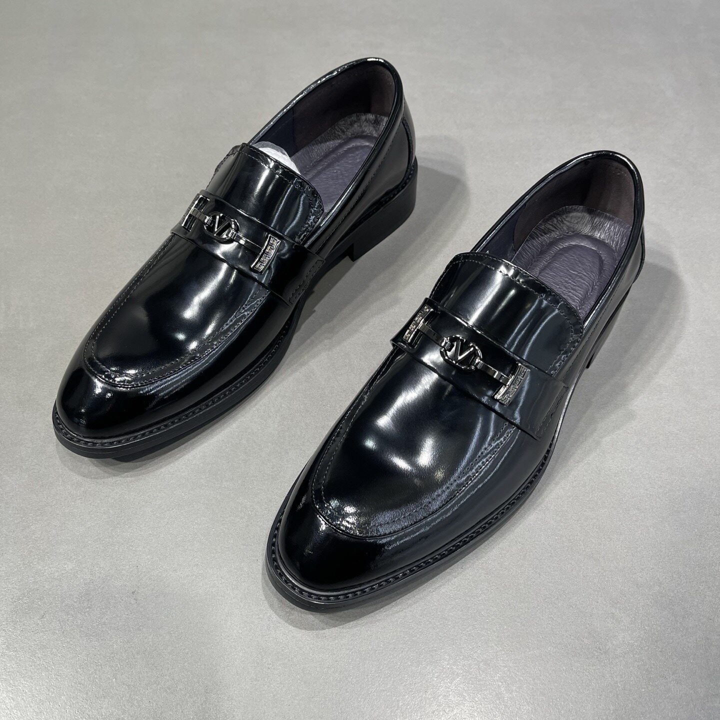 枫之时尚夏天一脚蹬厚底商务休闲鞋亮面舒适透气夜店牛皮男士皮鞋