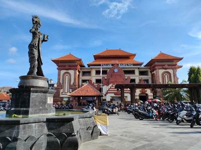 印度尼西亚巴厘岛旅游 登巴萨城市之旅与海盗晚餐巡游 - 全日游